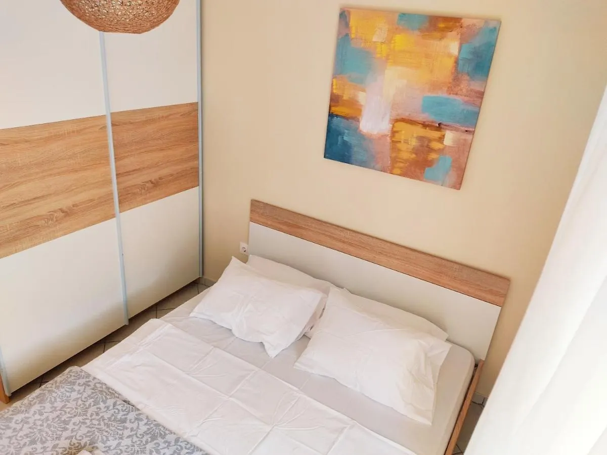 Golden Sky 3 Apartment Περαία 0*,  Ελλάδα