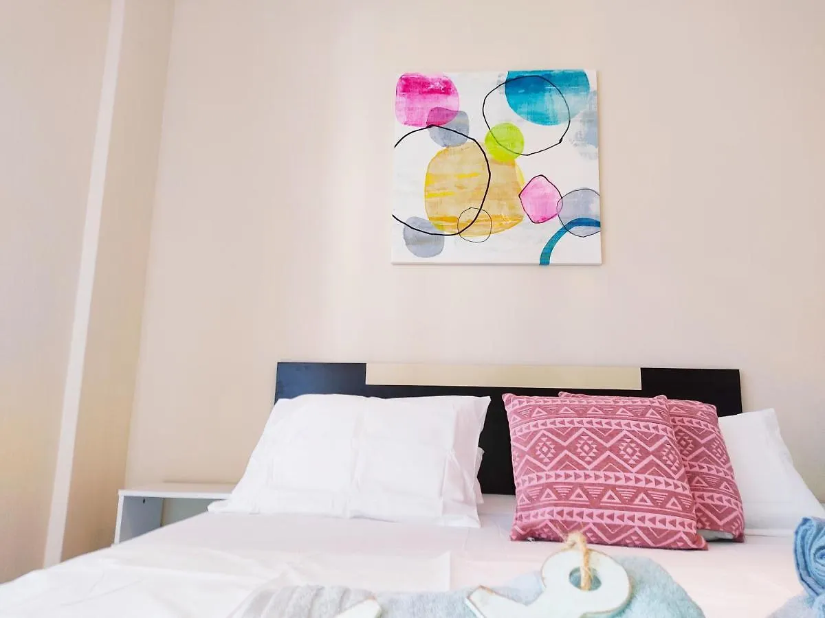 Golden Sky 3 Apartment Περαία