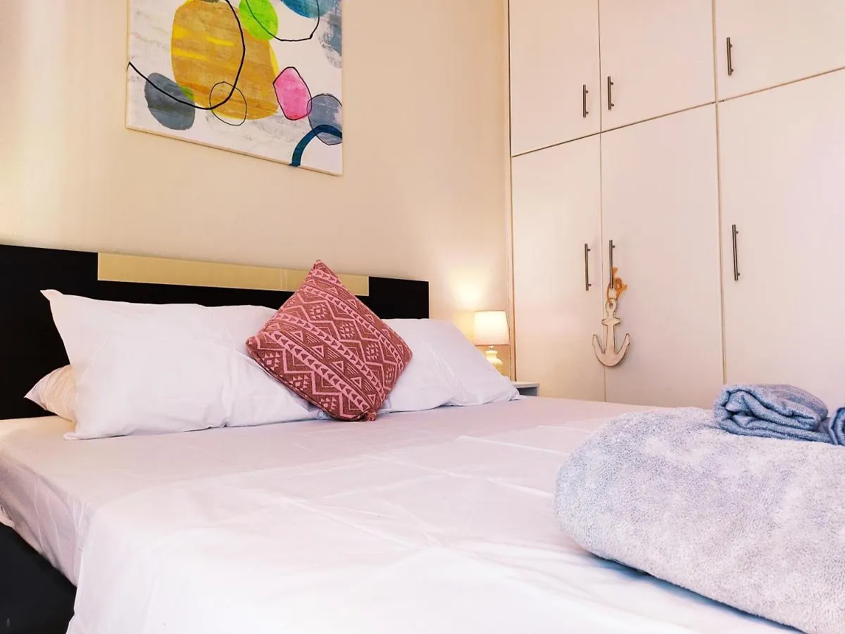 Golden Sky 3 Apartment Περαία